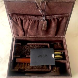Never used Wolf’s shoe polishing set .
